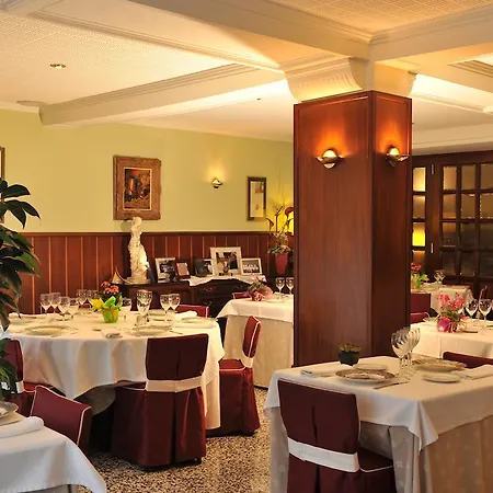 Hotel Restaurante Tall De Conill